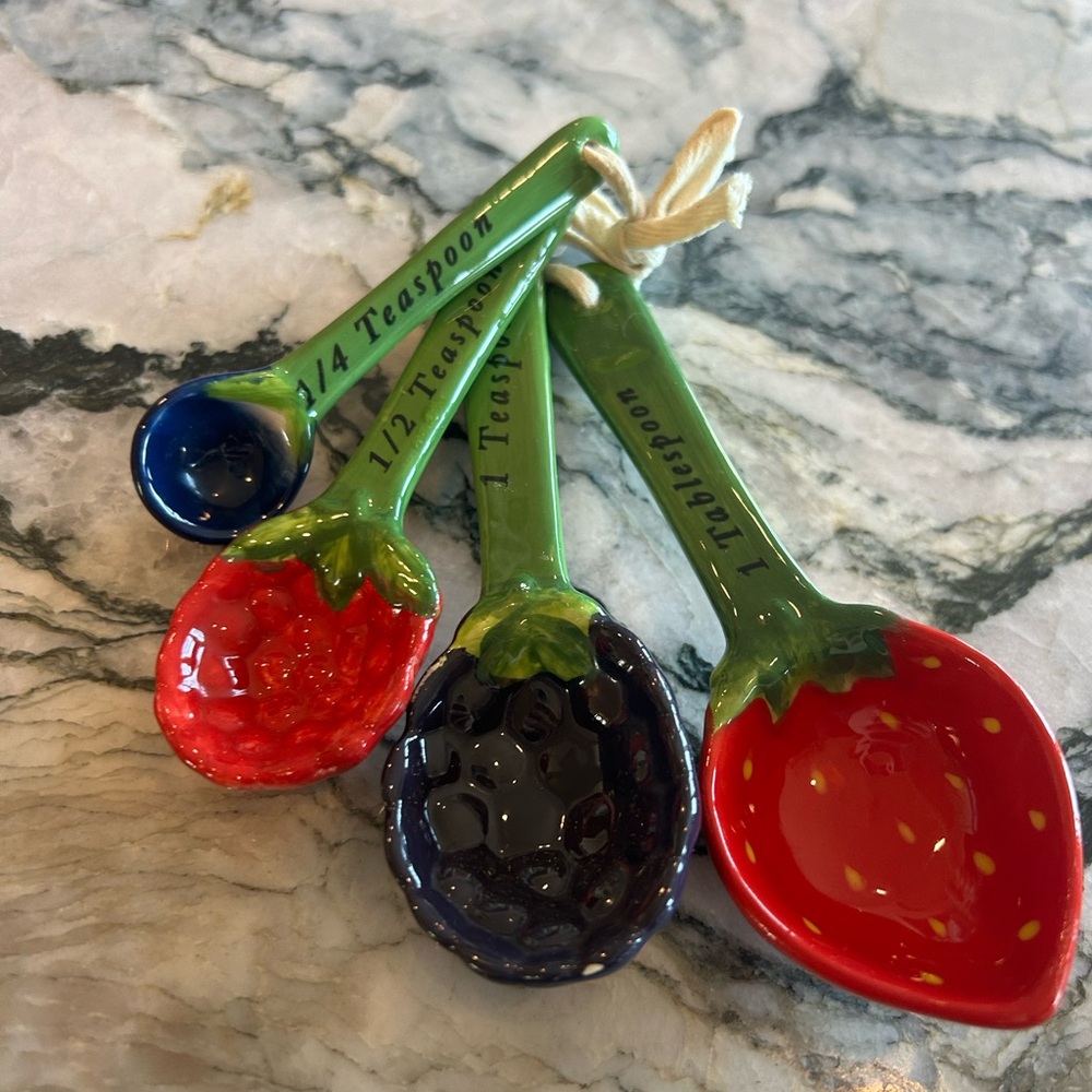 Measuring spoons
